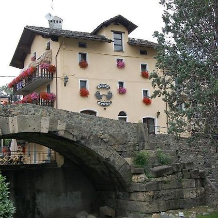 Hotel Cecchin Aosta Eksteriør billede